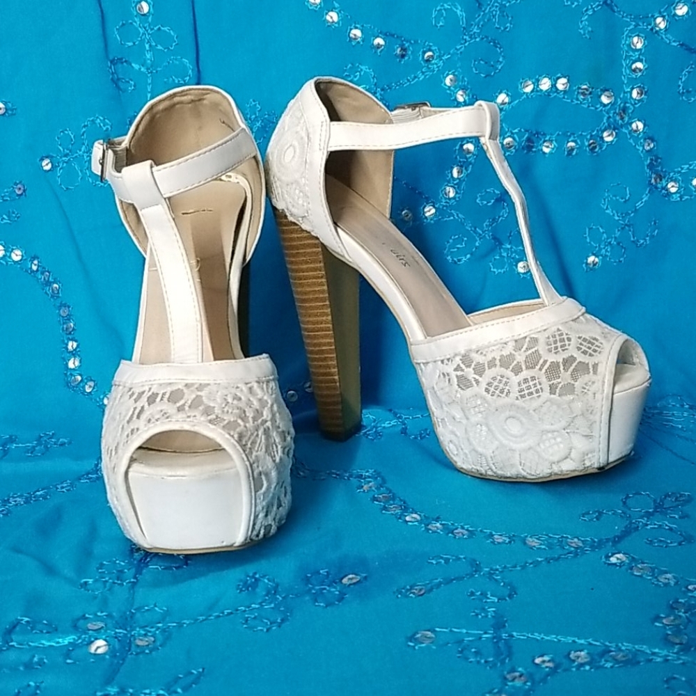 DREAM PAIRS SUMMER SHOES - Picture 1 of 10